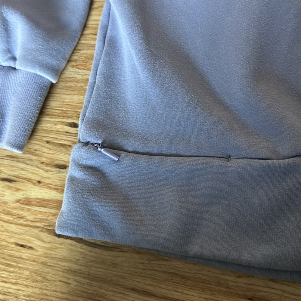 Athleta women’s size small cropped shirt lavender sweatshirt Crewneck - Picture 3 of 6